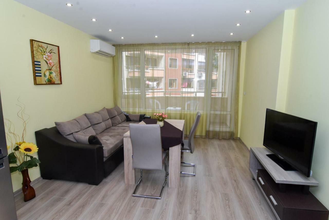 Apartment DENI Burgas Stad Buitenkant foto
