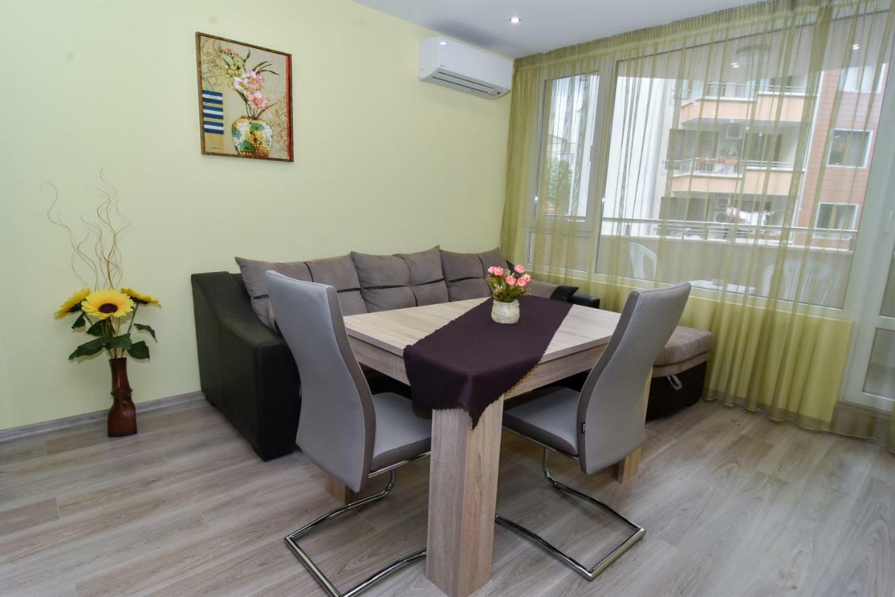 Apartment DENI Burgas Stad Buitenkant foto